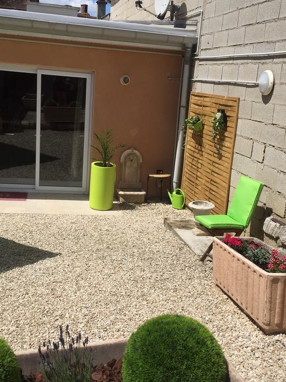 Loft L Atelier De Jacques Pres De Chablis Villa Villy  Exterior photo