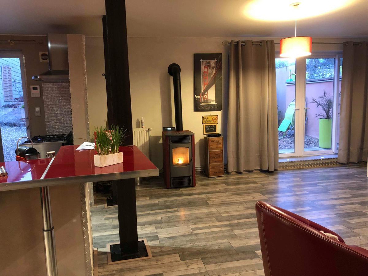 Loft L Atelier De Jacques Pres De Chablis Villa Villy  Exterior photo
